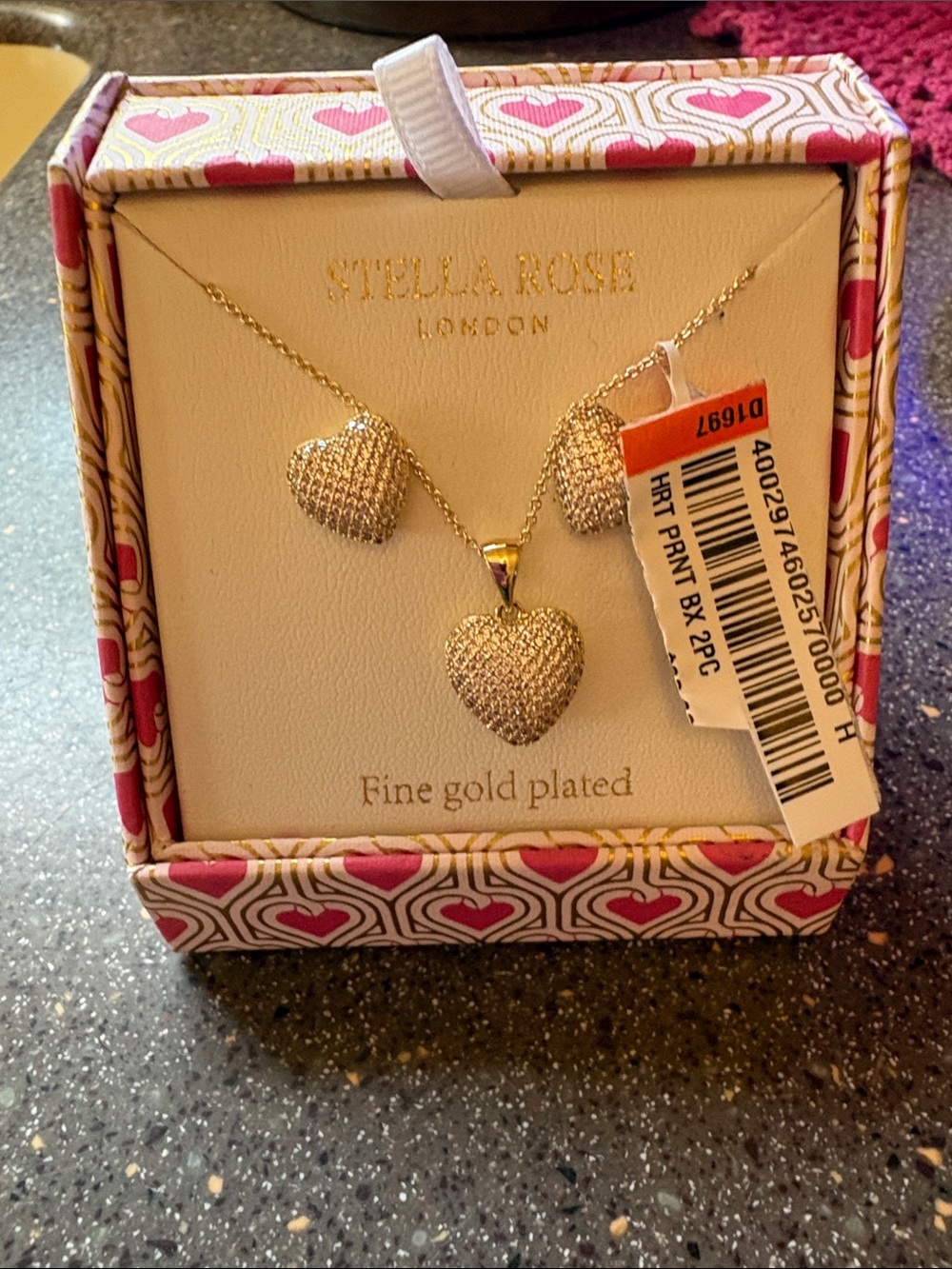 Gold-Plated Heart Pendant Necklace and Earrings Set - Gold